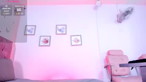 Jackk Russell  online show from June 20, 3:33 am