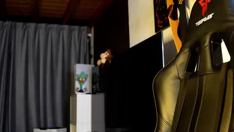 JC online show from November 14, 7:04 pm