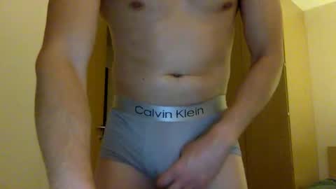 jackt092 online show from May 11, 9:34 pm