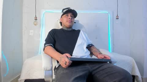 TJ online show from November 30, 7:21 am