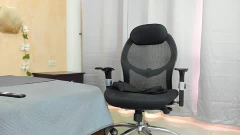 Jacob online show from February 12, 8:07 pm