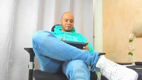 Jacob online show from March 5, 8:23 pm