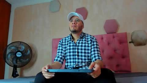 Jacob online show from February 8, 7:05 pm