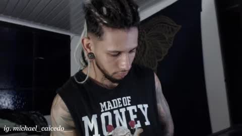 Michael Caicedo online show from July 3, 12:28 am