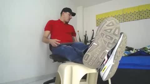 Jacob And Jayden online show from December 12, 8:10 pm