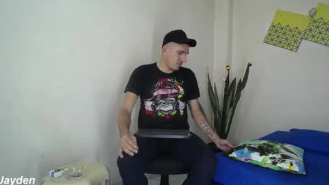 Jacob And Jayden online show from September 9, 7:46 pm