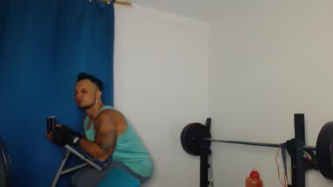 Snapshot of jacobjamess chatting on September 17, 1:06 am jacobjamess online show from September 17, 1:06 am