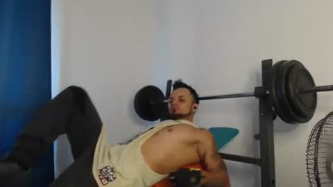 Snapshot of jacobjamess chatting on December 17, 6:31 pm jacobjamess online show from December 17, 6:31 pm