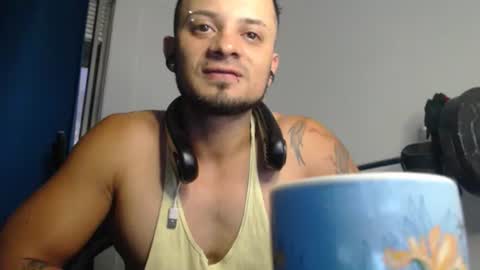 Snapshot of jacobjamess chatting on February 4, 11:27 pm jacobjamess online show from February 4, 11:27 pm