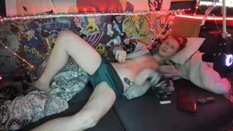 twistedboy online show from April 12, 2:26 am
