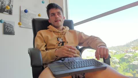 JACOB STONES online show from December 18, 1:45 pm