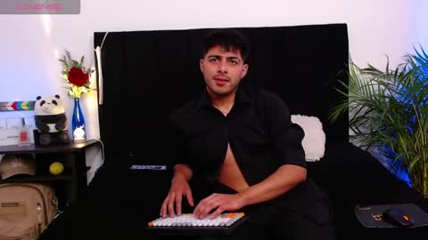 Snapshot of jaiden_thoner chatting on October 26, 5:31 am Jaiden online show from October 26, 5:31 am