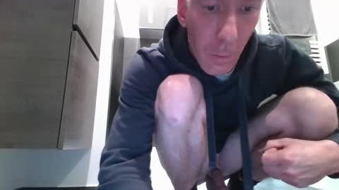 jak_81 online show from January 8, 1:00 am