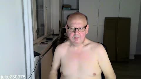 Snapshot of jake230975 chatting on October 27, 8:44 pm Jake2309 online show from October 27, 8:44 pm