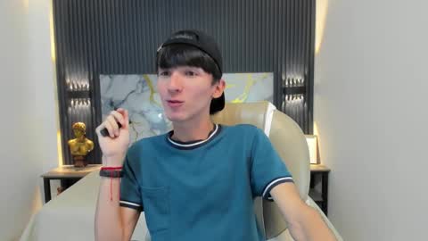 Snapshot of jake_evanss_ chatting on October 20, 8:13 pm JAKE online show from October 20, 8:13 pm