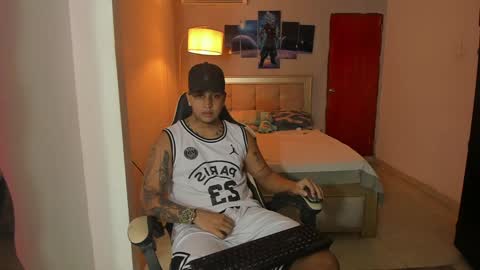 Snapshot of jake_pons chatting on December 13, 3:16 am Jake Pons online show from December 13, 3:16 am