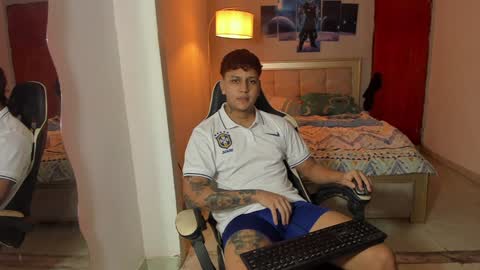 Snapshot of jake_pons chatting on January 25, 9:15 am Jake Pons online show from January 25, 9:15 am