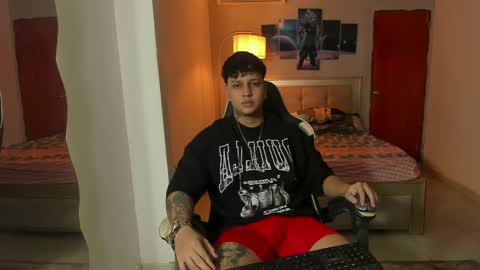 Snapshot of jake_pons chatting on February 27, 3:03 am Jake Pons online show from February 27, 3:03 am