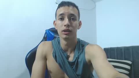 Hi guys im new 3 online show from December 4, 12:50 am