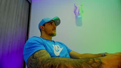 jakestone_1 online show from May 21, 3:46 am