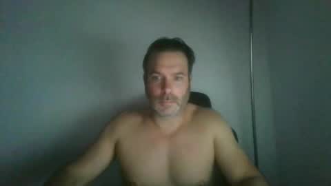 jam3s5959 online show from May 3, 12:19 pm