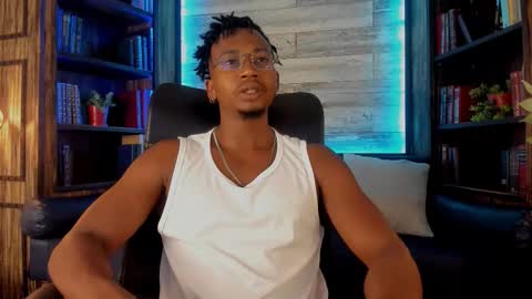 Snapshot of jamalmyst_ chatting on October 6, 4:06 am   online show from October 6, 4:06 am