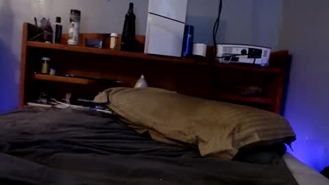 what you in too online show from September 14, 9:22 am