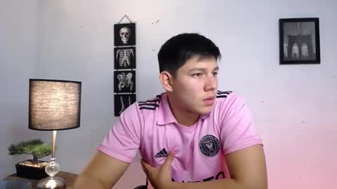 james_cr online show from November 12, 12:38 am