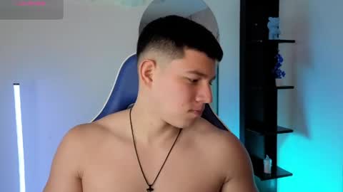 james_cr online show from June 3, 2:33 pm