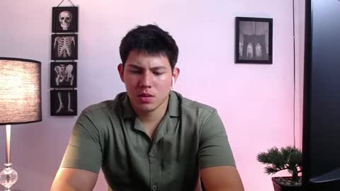Snapshot of james_cr chatting on October 23, 2:37 am james_cr online show from October 23, 2:37 am