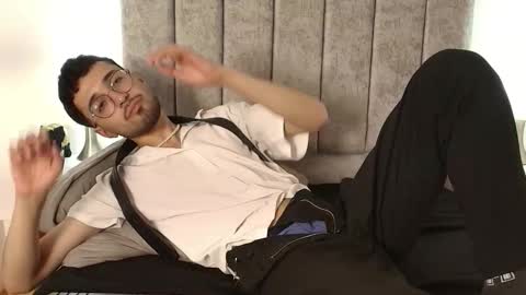 James Potter  online show from February 6, 10:17 pm