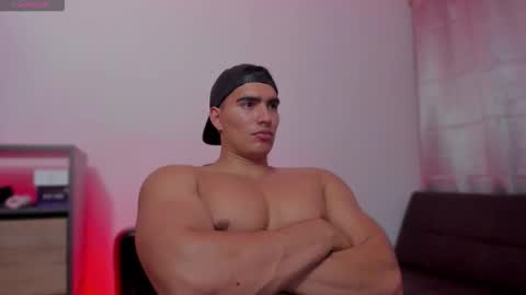 Snapshot of jamesgraay chatting on September 29, 10:24 am James Gray online show from September 29, 10:24 am