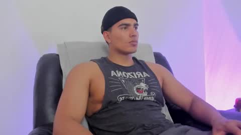 Snapshot of jamesgraay chatting on March 3, 7:56 pm James Gray online show from March 3, 7:56 pm