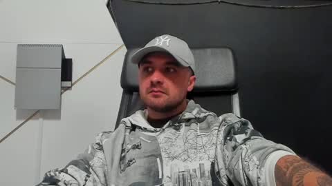 JamesMyers online show from June 2, 4:13 am