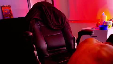 Jamesshott  online show from January 16, 5:32 am