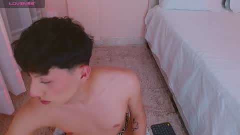 Jamie femboy online show from September 14, 9:50 pm