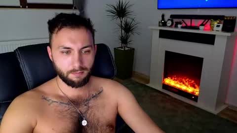 Robbie online show from December 4, 6:42 am