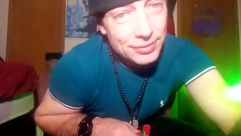 Snapshot of jamieshaneblueeyeswyo307 chatting on December 16, 7:26 am Supafly307blueeyes9in online show from December 16, 7:26 am