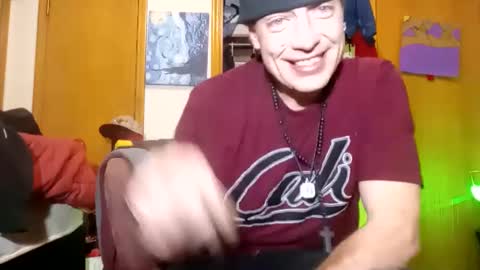 Snapshot of jamieshaneblueeyeswyo307 chatting on December 27, 10:45 am Supafly307blueeyes9in online show from December 27, 10:45 am