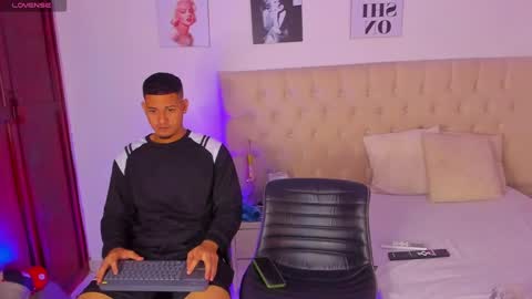 janomar01 online show from February 15, 12:22 pm