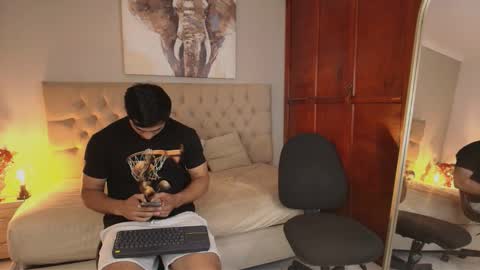 janomar01 online show from February 23, 7:04 pm