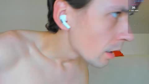 Snapshot of jasper_sun chatting on October 25, 9:49 pm Jasper  online show from October 25, 9:49 pm