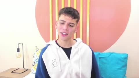 Snapshot of jasson_smit chatting on December 3, 1:54 pm J A S S O N  online show from December 3, 1:54 pm