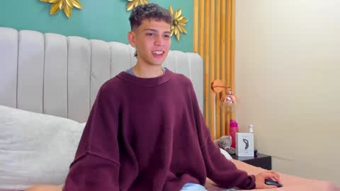 Snapshot of jasson_smit chatting on December 22, 12:38 pm J A S S O N  online show from December 22, 12:38 pm