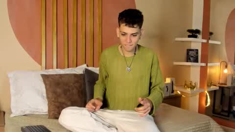 Snapshot of jasson_smit chatting on October 19, 1:36 pm J A S S O N  online show from October 19, 1:36 pm