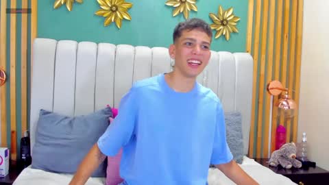 Snapshot of jasson_smit chatting on January 4, 12:38 pm J A S S O N  online show from January 4, 12:38 pm
