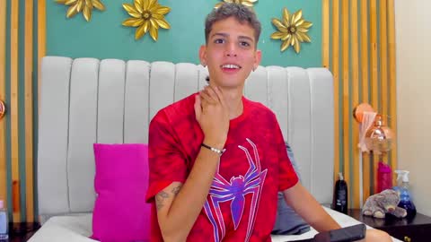 Snapshot of jasson_smit chatting on December 28, 1:29 pm J A S S O N  online show from December 28, 1:29 pm