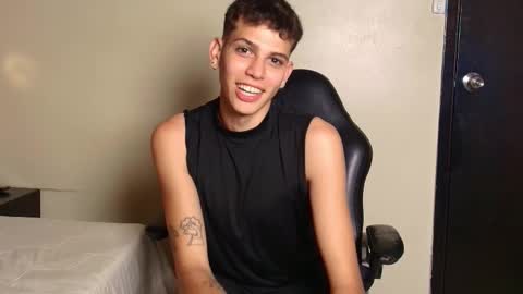 Snapshot of jasson_smit chatting on March 12, 1:19 pm J A S S O N  online show from March 12, 1:19 pm