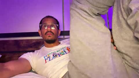  Jorge  online show from December 18, 4:52 am