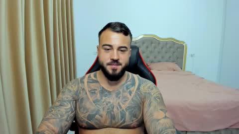 Snapshot of javicute4u chatting on October 26, 9:50 pm  Javi  online show from October 26, 9:50 pm